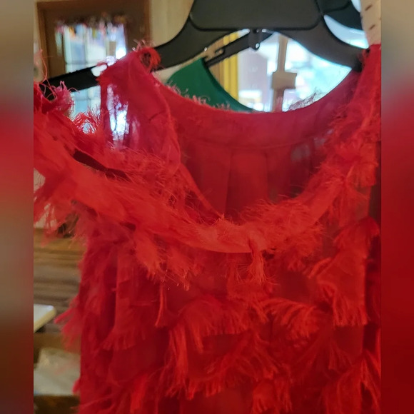 Red Cut Out Shoulder Long Sleeve Tie Neckline XXL Fray Feathered Fabric - Picture 4 of 6